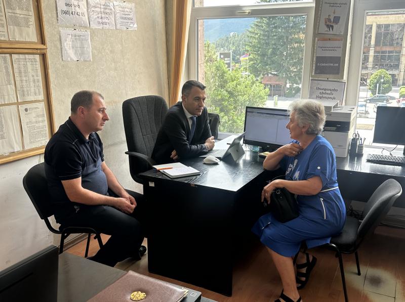Կոմիտեի ղեկավար Սուրեն Թովմասյանը այցելել էր Հրազդան և Դիլիջան քաղաքներ
