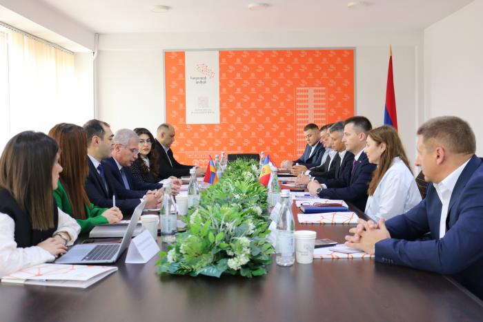 Պաշտոնական այցով Կադաստրի կոմիտեում է Մոլդովայի Հանրապետության պատվիրակությունը